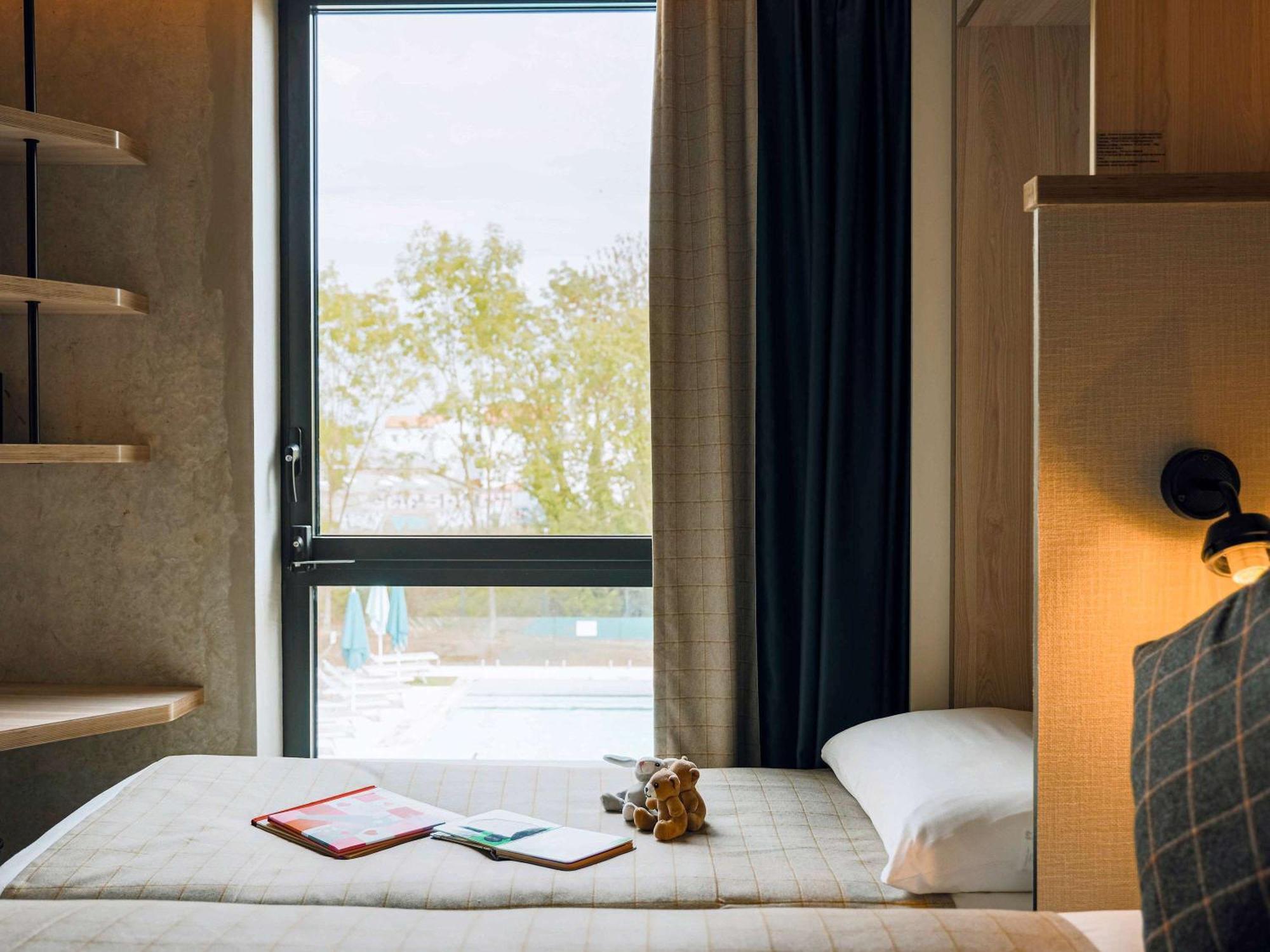 Greet Hotel La Rochelle Centre ภายนอก รูปภาพ